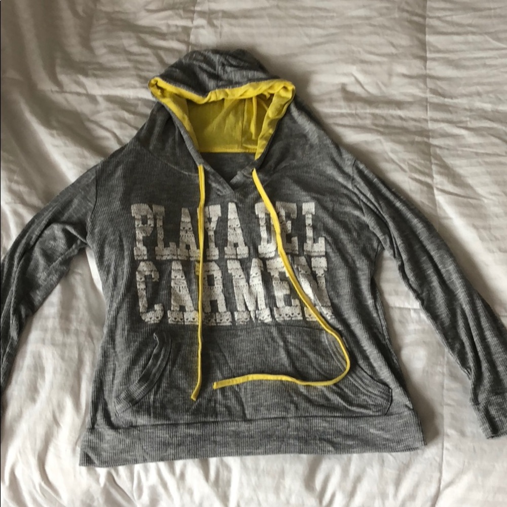 Light hooded sweater
